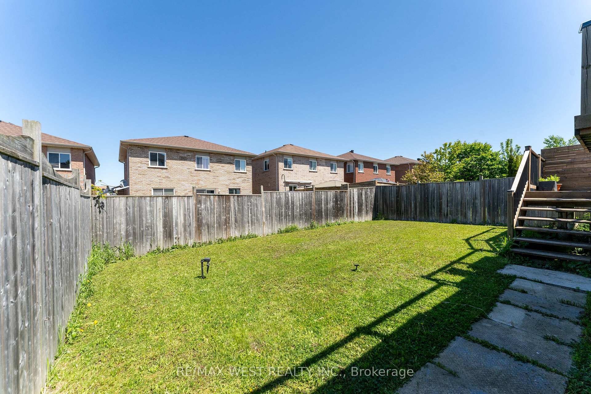 Photo 45 of 14 Jessica Drive, Barrie, Painswick South — HOMEH