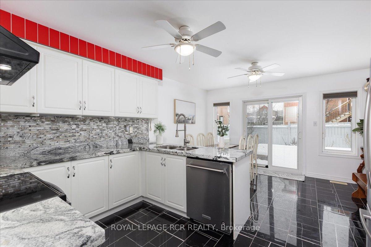 Photo 7 of 40 Silverstone Crescent, Georgina, Keswick South — HOMEH