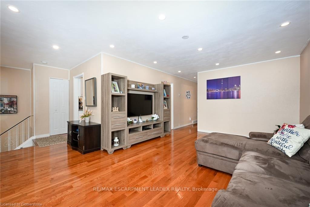 Photo 5 of 805 Stone Church Road E, Hamilton, Eleanor — HOMEH