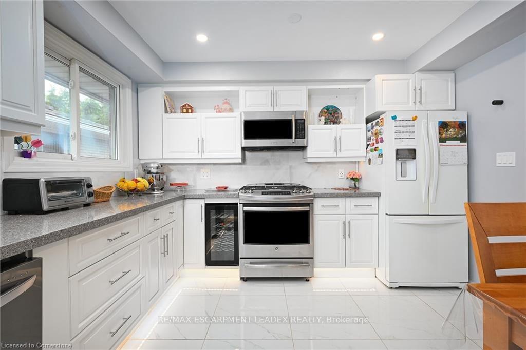 Photo 6 of 805 Stone Church Road E, Hamilton, Eleanor — HOMEH
