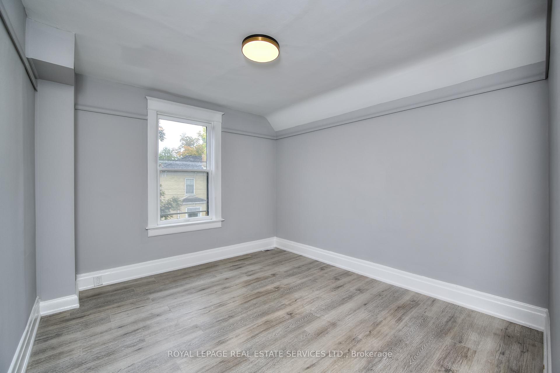 Photo 19 of 19 Clarence Place, Kitchener — HOMEH