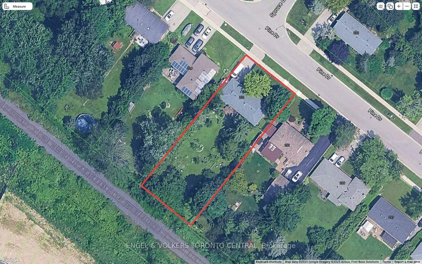 Photo 2 of 231 Pine Drive, Barrie, Bayshore — HOMEH