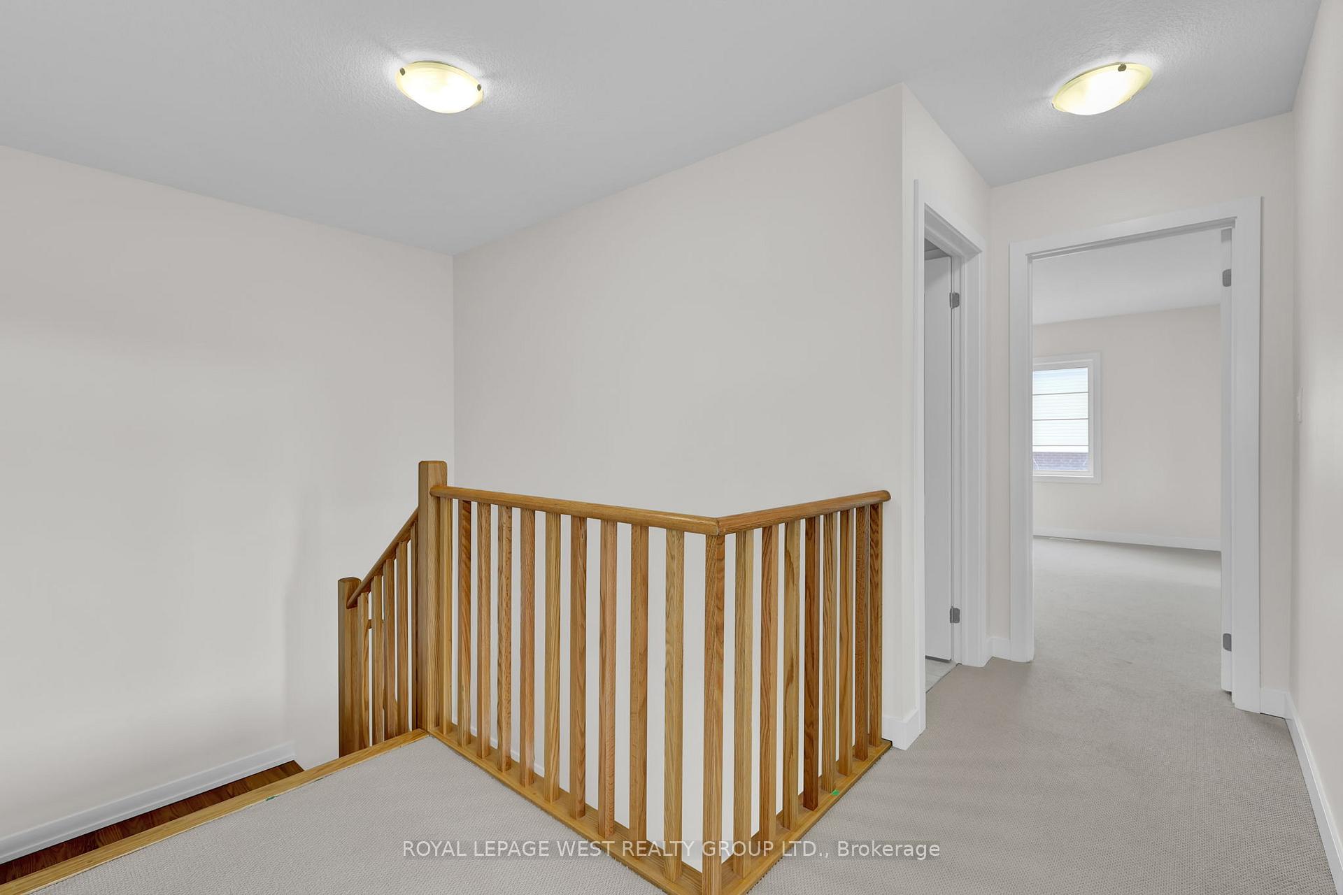 Photo 7 of 124 Lilac Circle, Haldimand — HOMEH