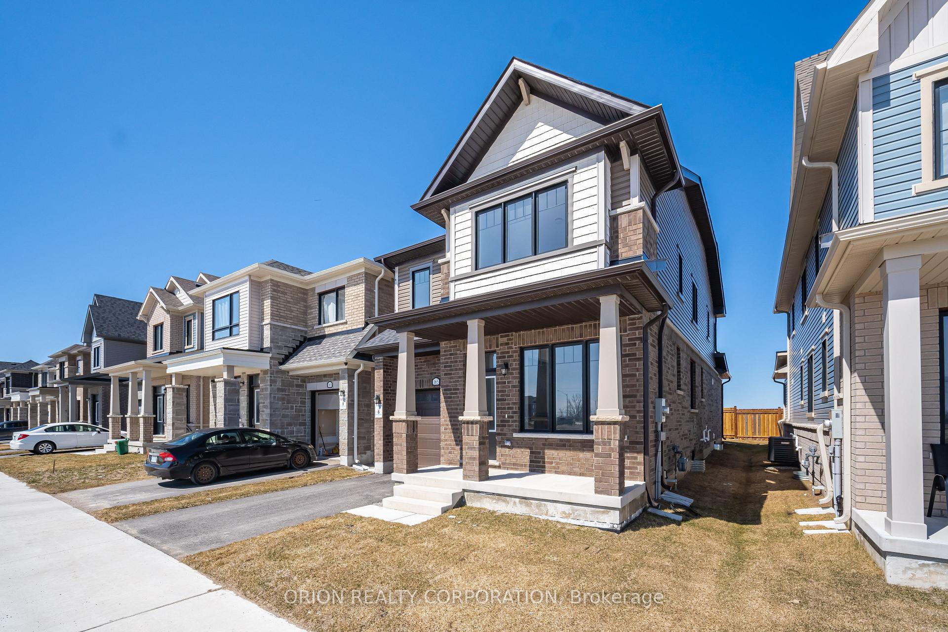 Photo 2 of 165 Fenchurch Manor, Barrie, Rural Barrie Southeast — HOMEH