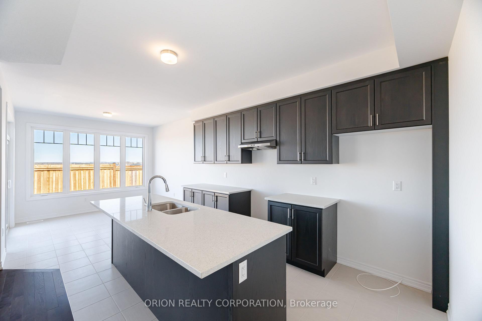 Photo 15 of 165 Fenchurch Manor, Barrie, Rural Barrie Southeast — HOMEH