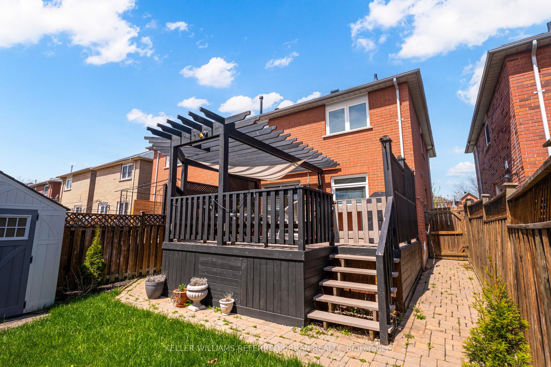 Photo 44 of 105 White Pine Crescent, Pickering, Highbush — HOMEH