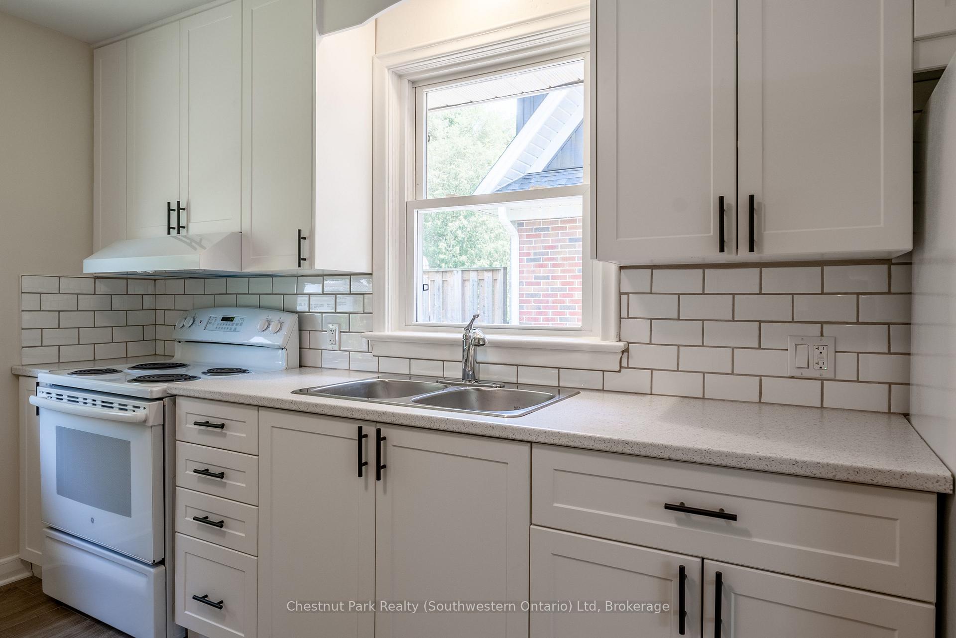 Photo 19 of 59 Clive Avenue, Guelph, Riverside Park — HOMEH