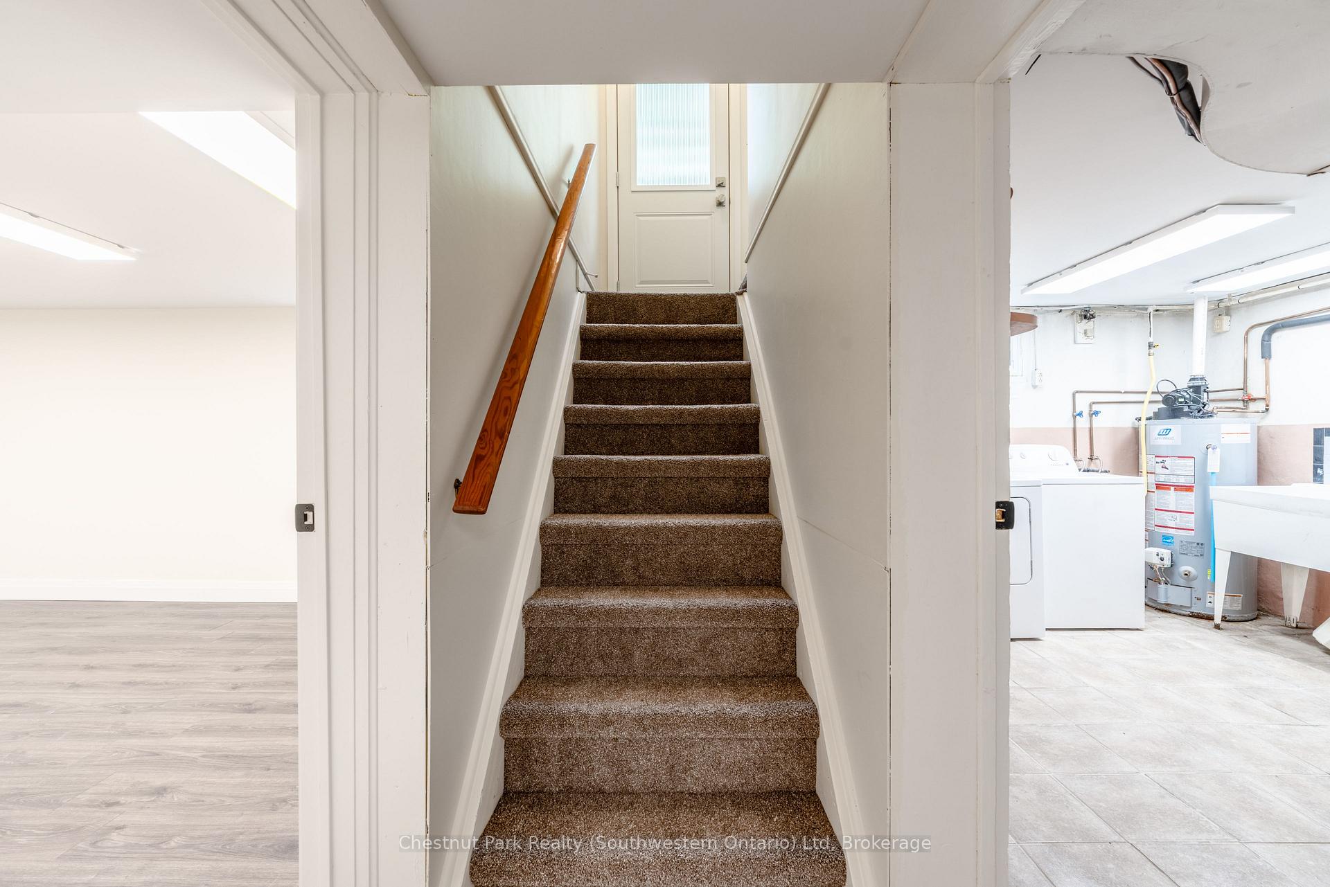 Photo 23 of 59 Clive Avenue, Guelph, Riverside Park — HOMEH