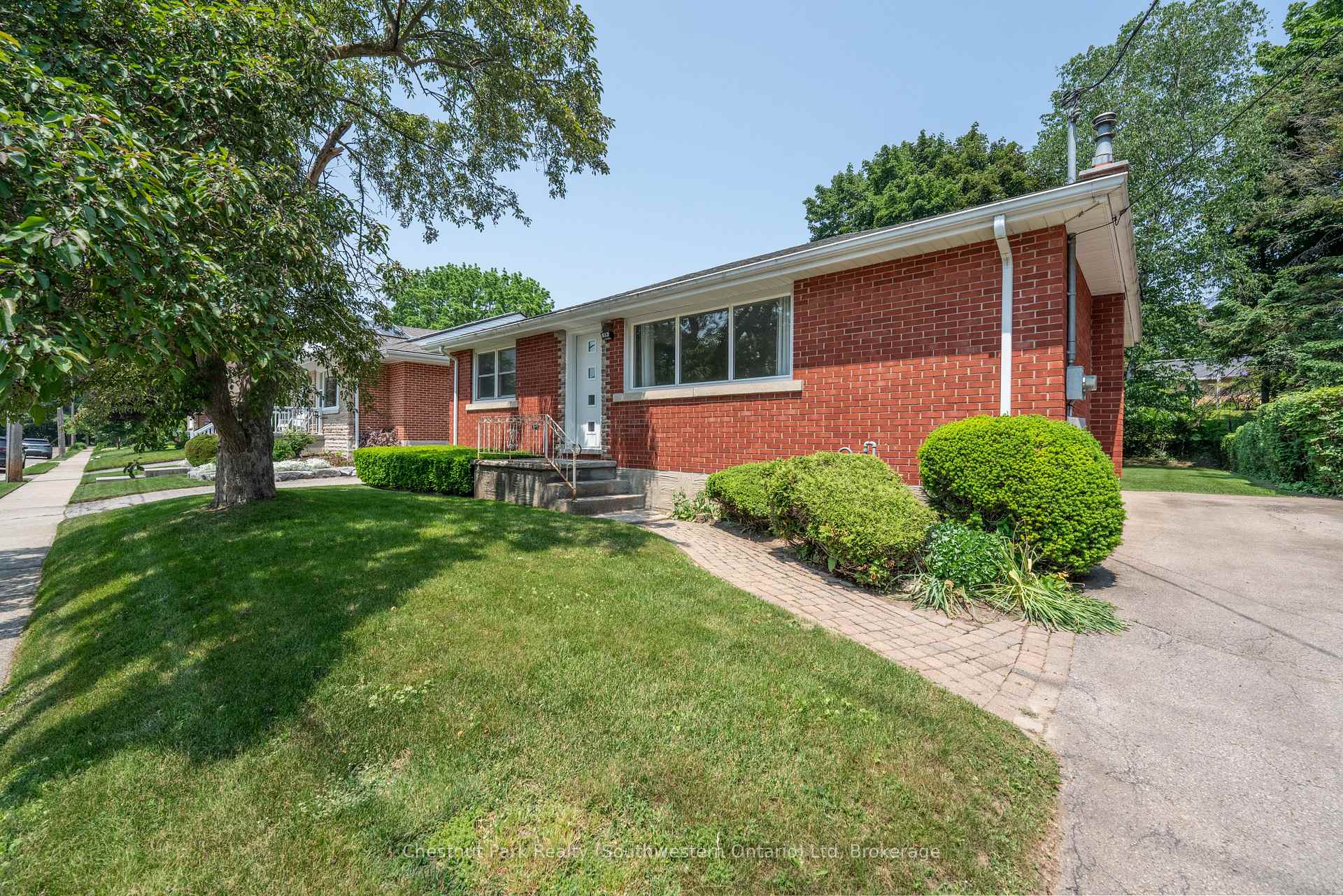 Photo 35 of 59 Clive Avenue, Guelph, Riverside Park — HOMEH