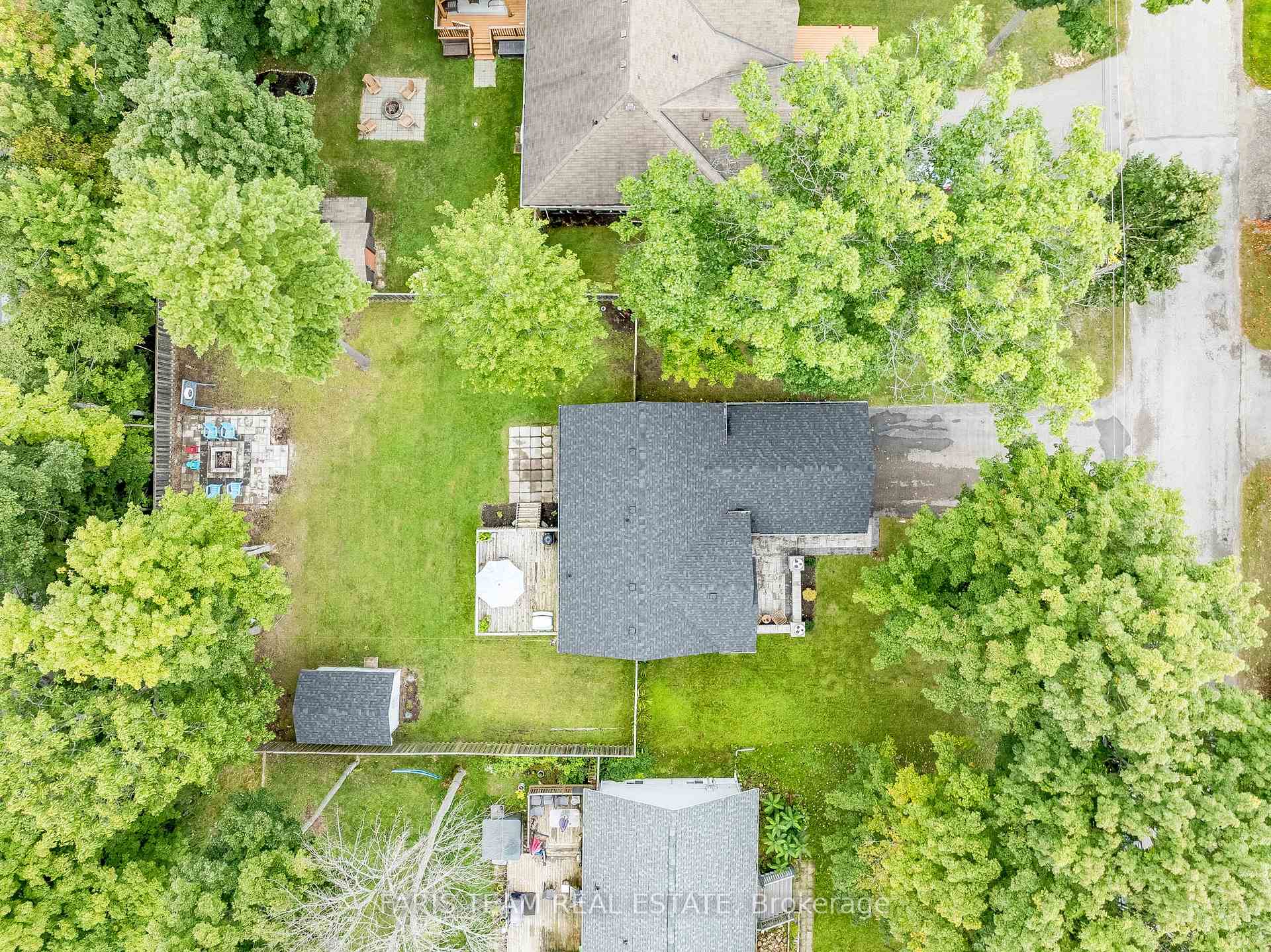 Photo 22 of 39 Saint Laurent Boulevard, Tiny, Rural Tiny — HOMEH