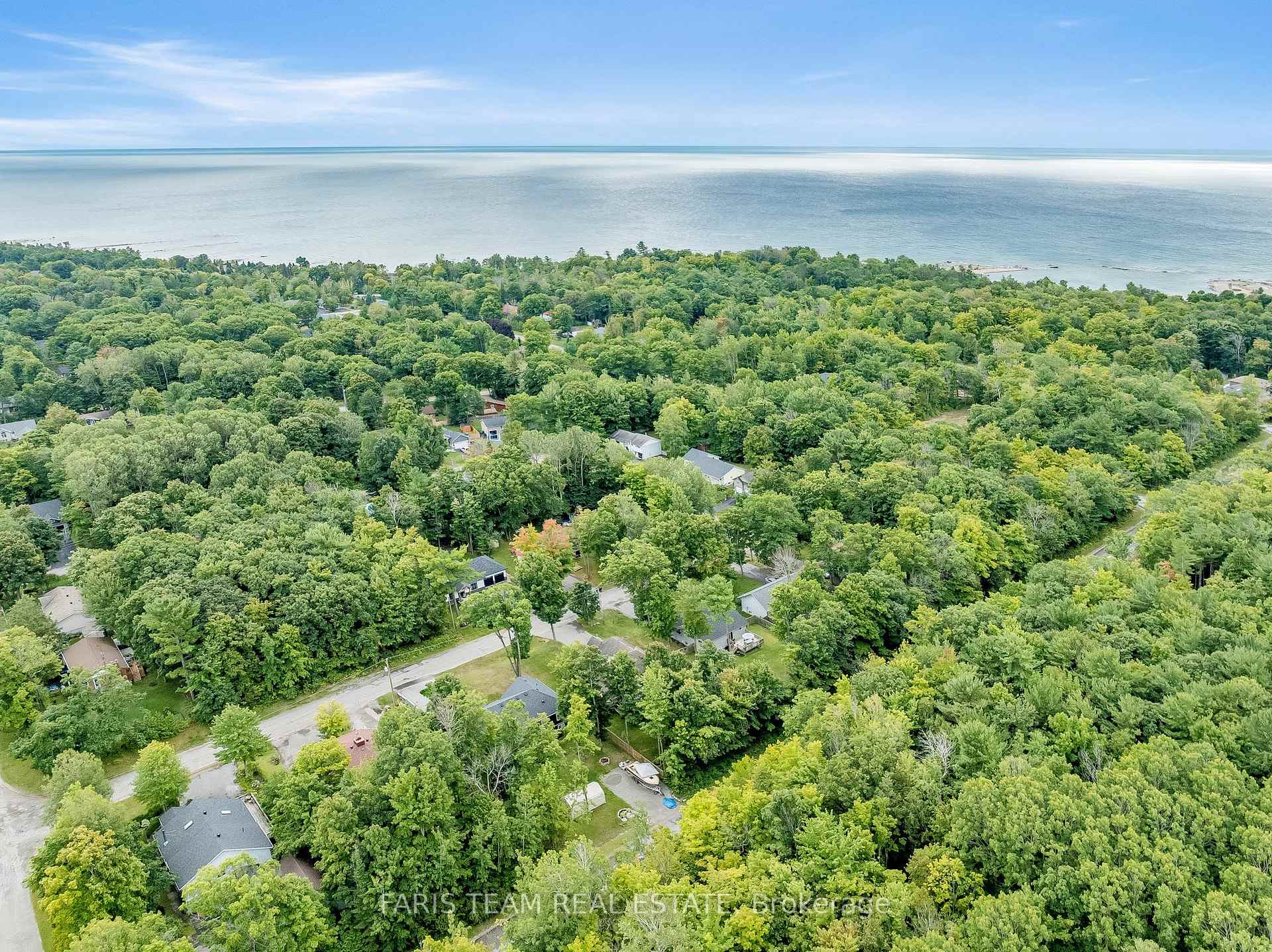 Photo 21 of 39 Saint Laurent Boulevard, Tiny, Rural Tiny — HOMEH