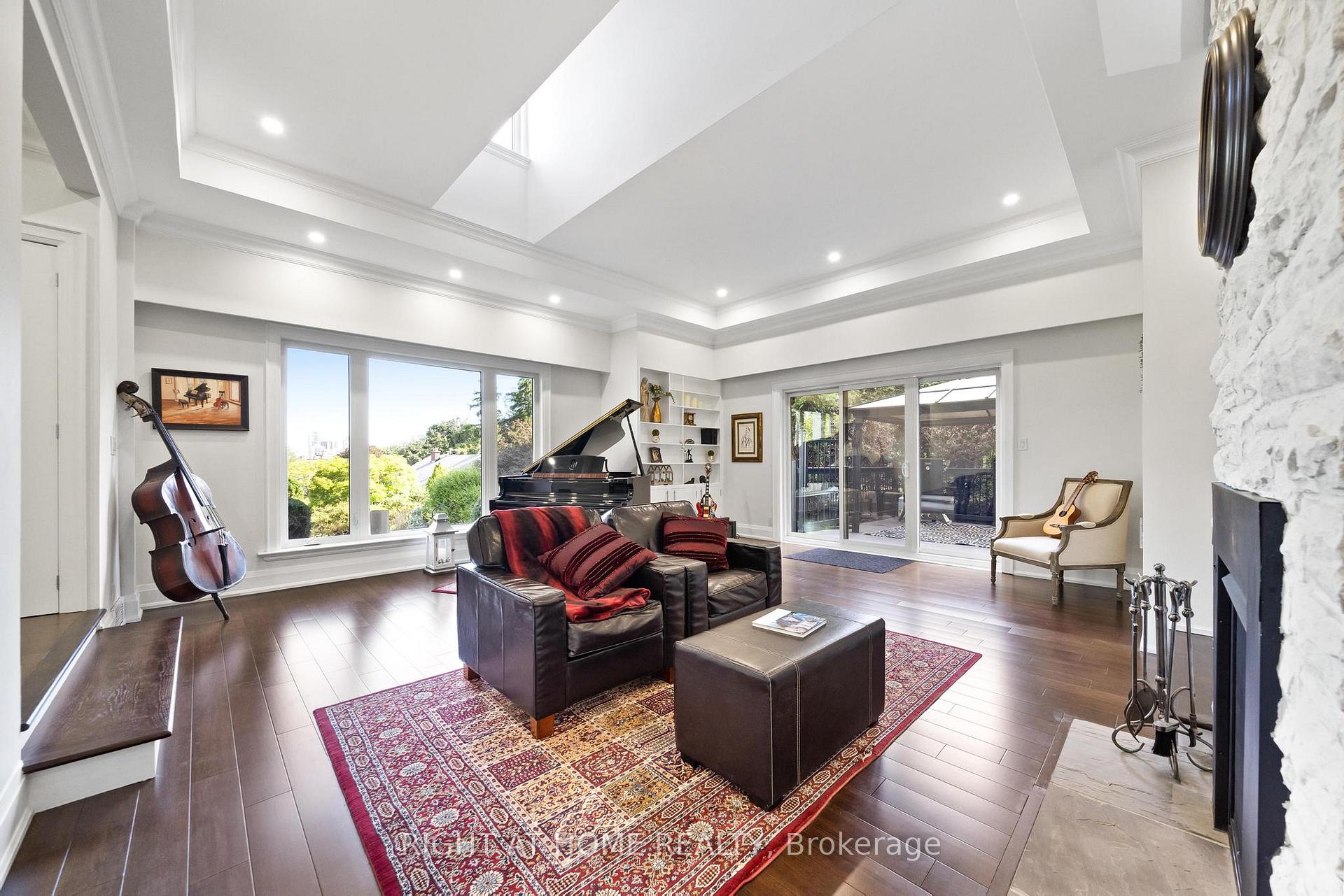 Photo 6 of 403 Hess Street S, Hamilton, Durand — HOMEH