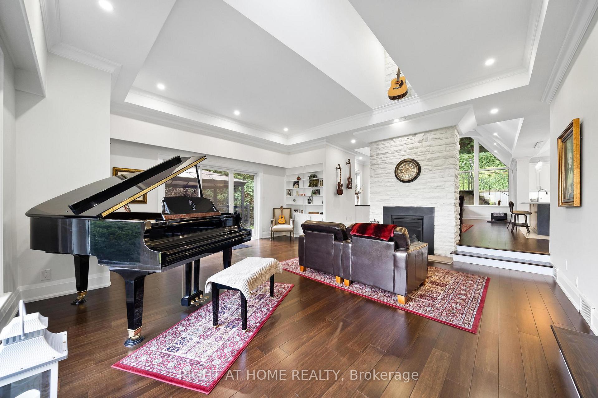 Photo 8 of 403 Hess Street S, Hamilton, Durand — HOMEH