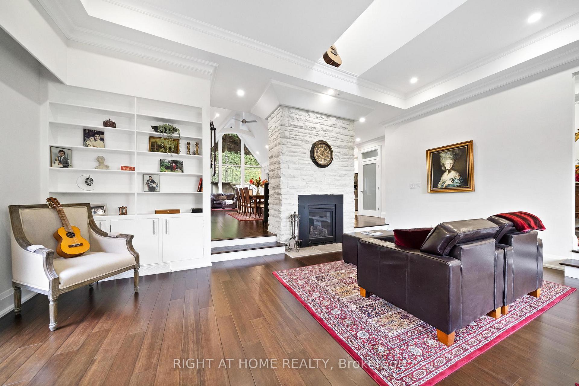 Photo 7 of 403 Hess Street S, Hamilton, Durand — HOMEH