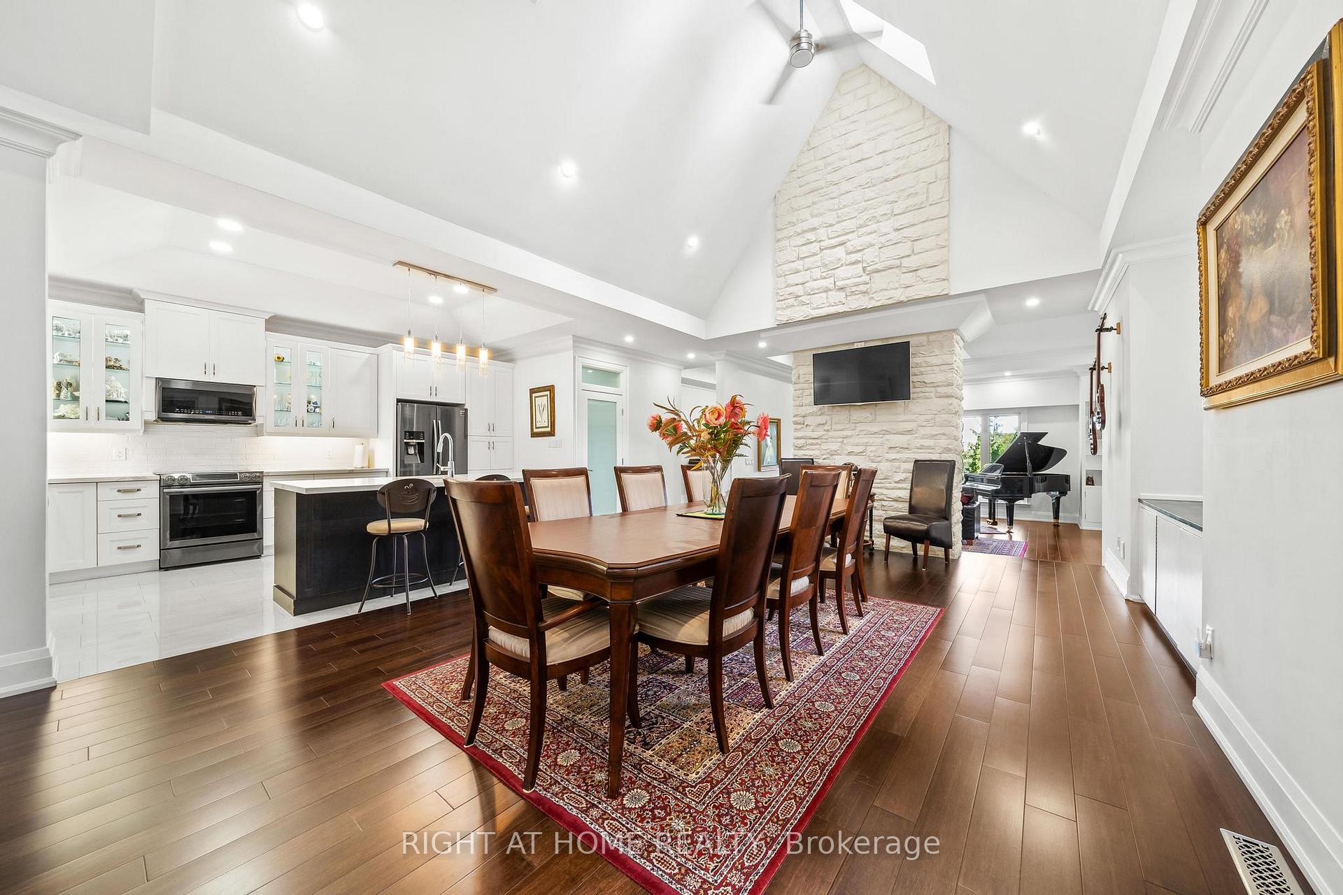 Photo 14 of 403 Hess Street S, Hamilton, Durand — HOMEH