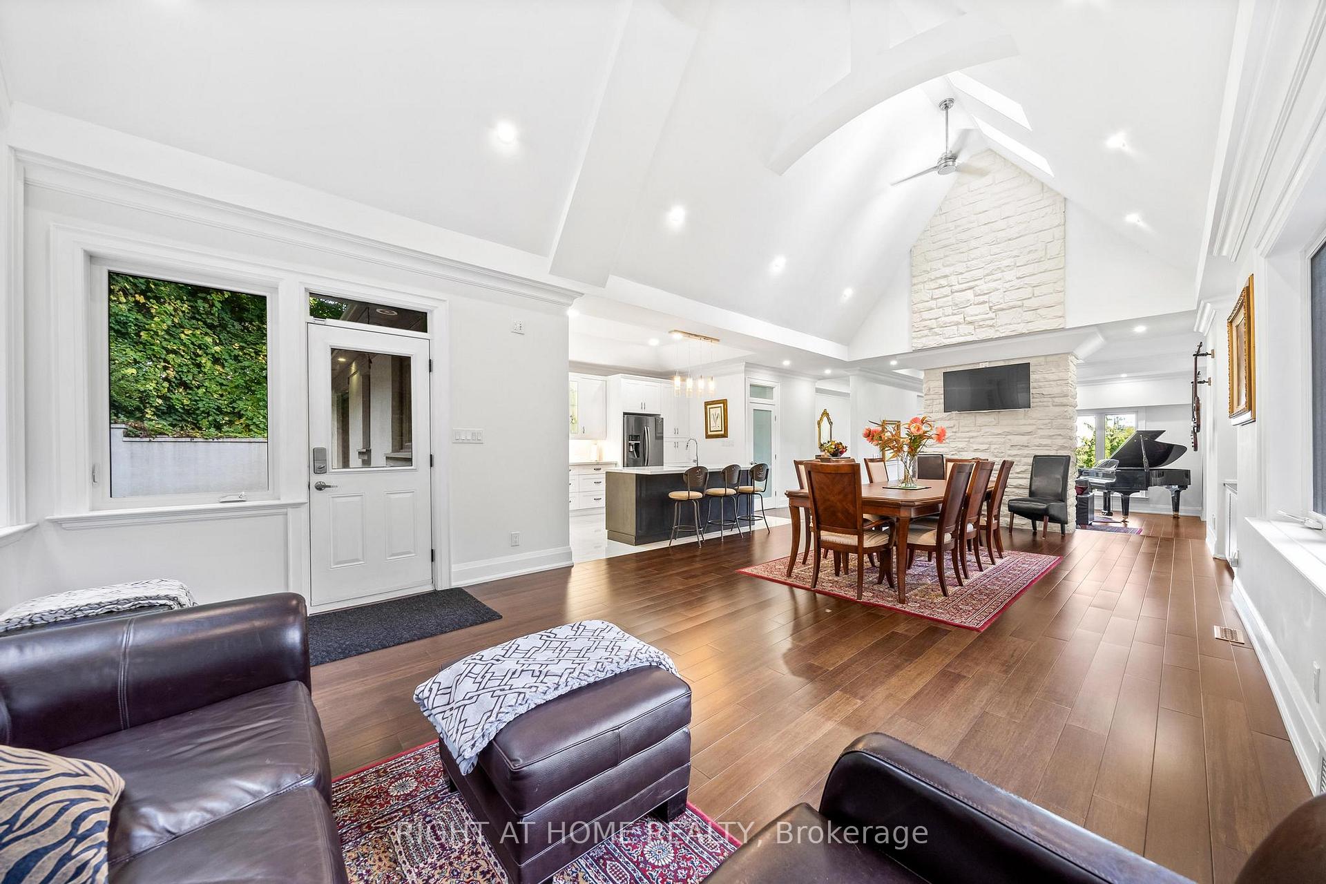 Photo 16 of 403 Hess Street S, Hamilton, Durand — HOMEH