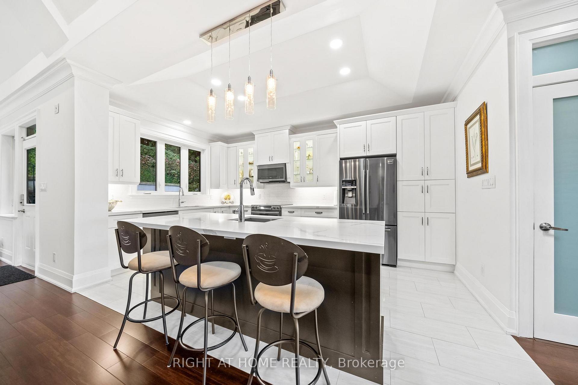 Photo 17 of 403 Hess Street S, Hamilton, Durand — HOMEH