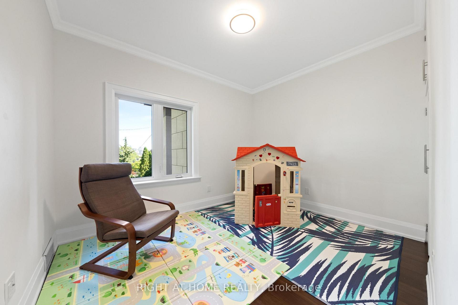 Photo 34 of 403 Hess Street S, Hamilton, Durand — HOMEH