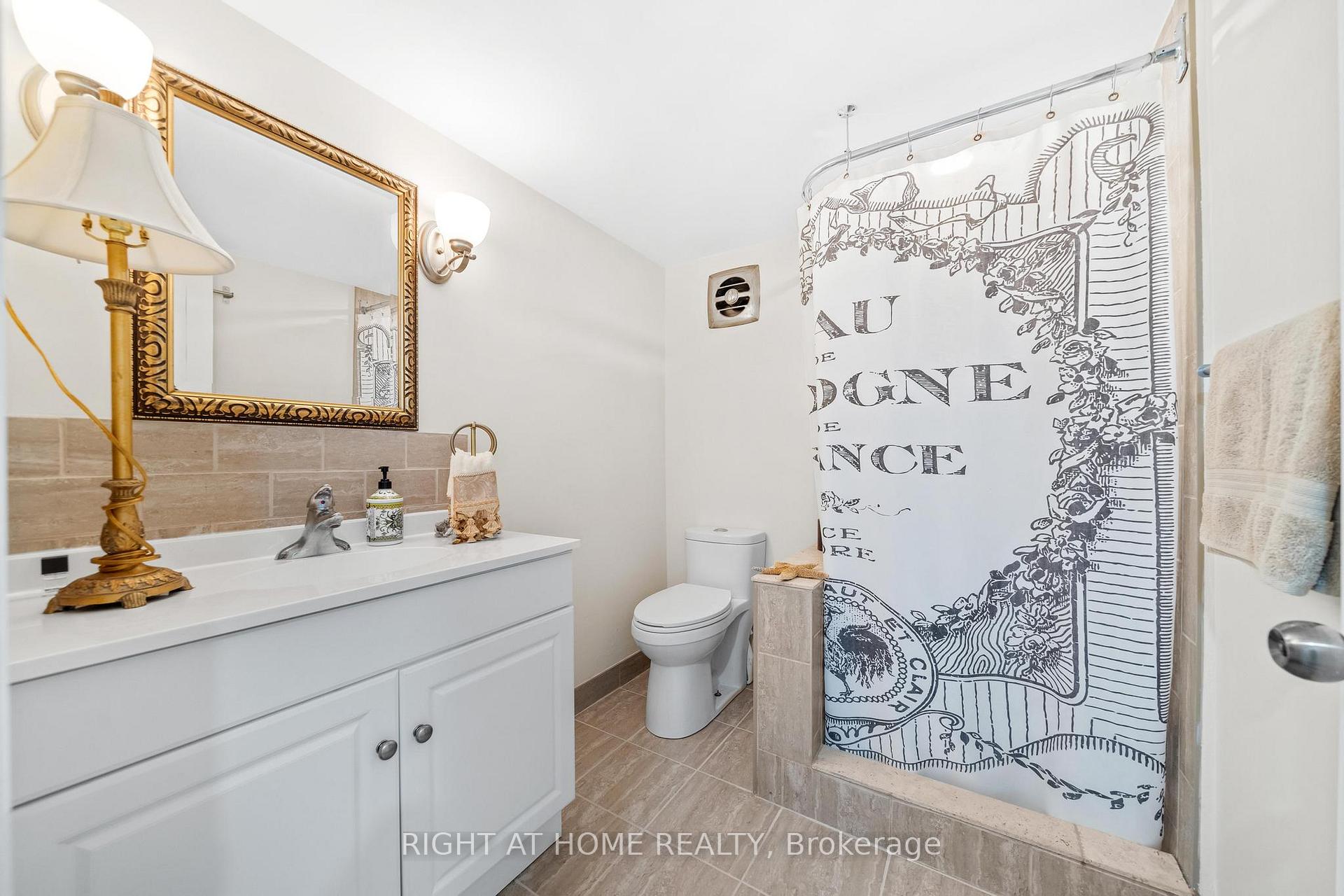 Photo 37 of 403 Hess Street S, Hamilton, Durand — HOMEH