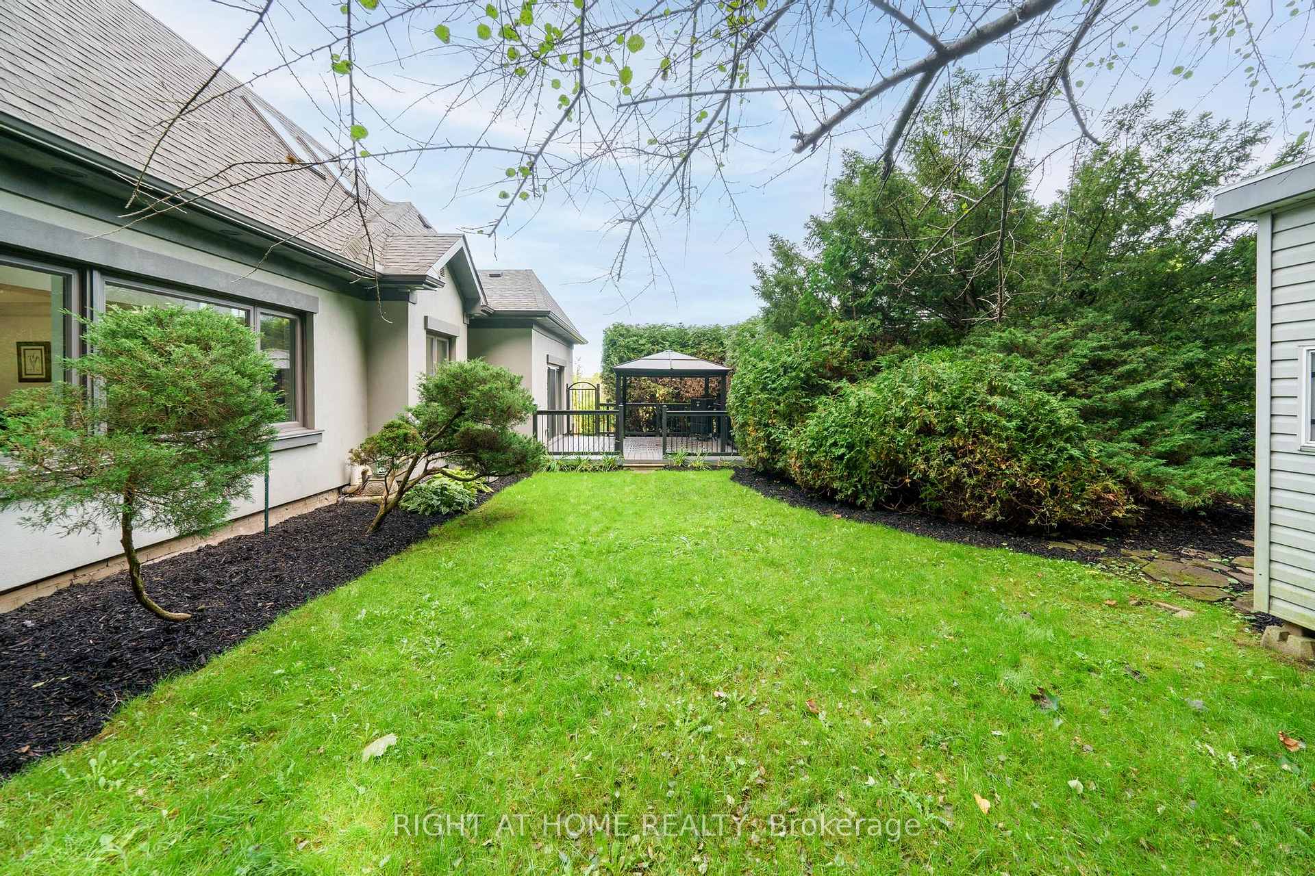 Photo 44 of 403 Hess Street S, Hamilton, Durand — HOMEH