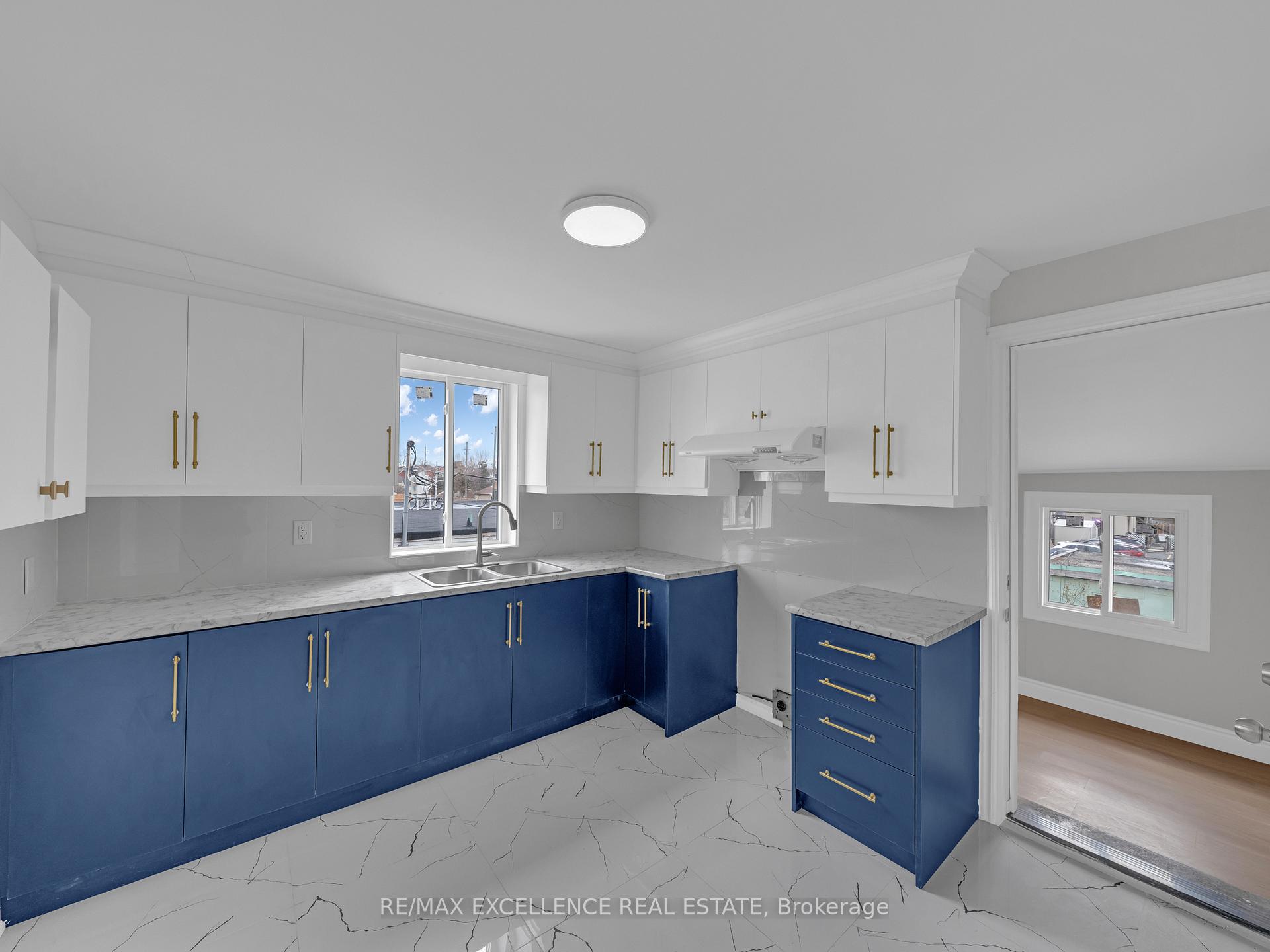 Photo 18 of 1289-1291 Langlois Avenue, Windsor — HOMEH