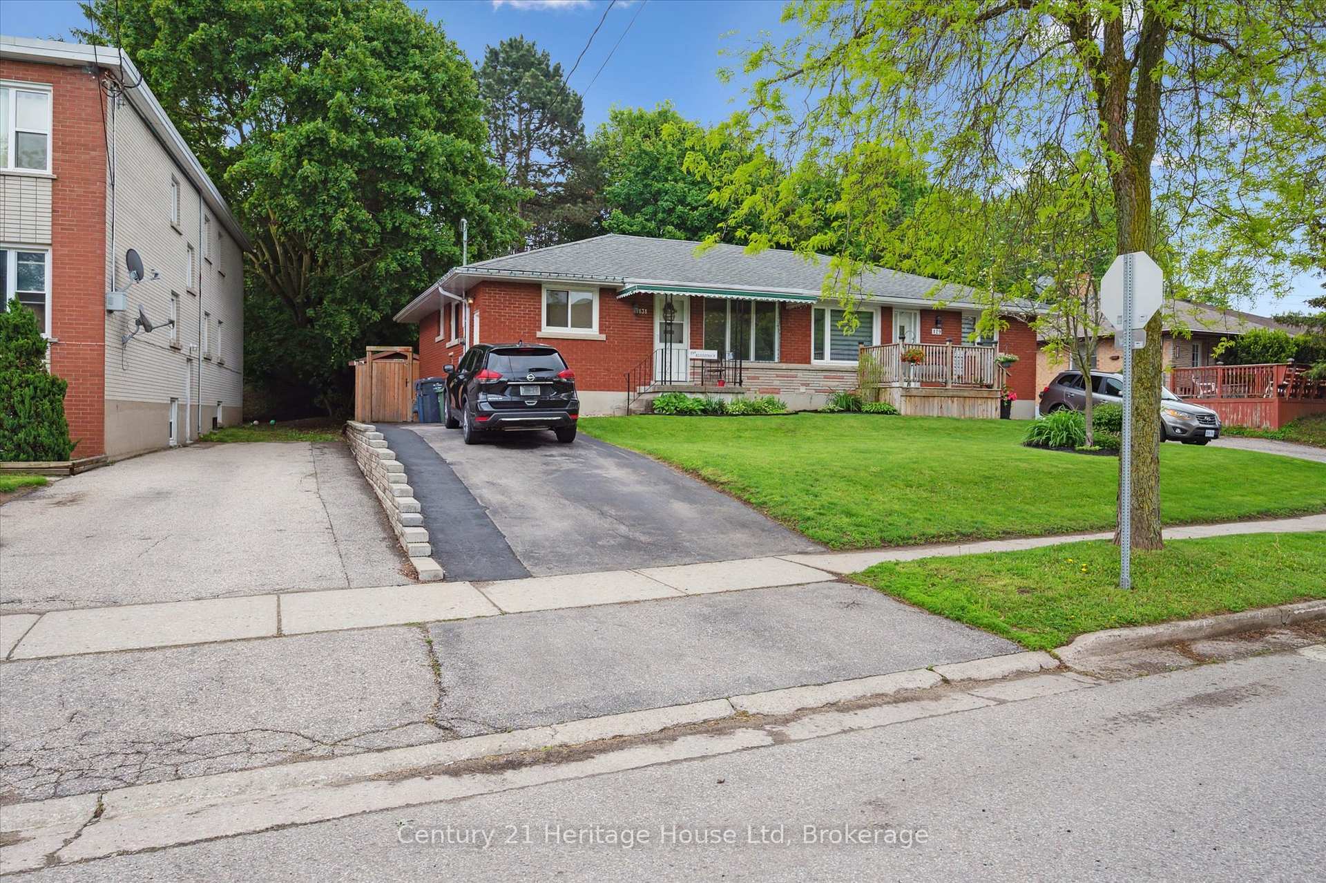 Photo 3 of 131 Waverley Drive, Guelph, Riverside Park — HOMEH