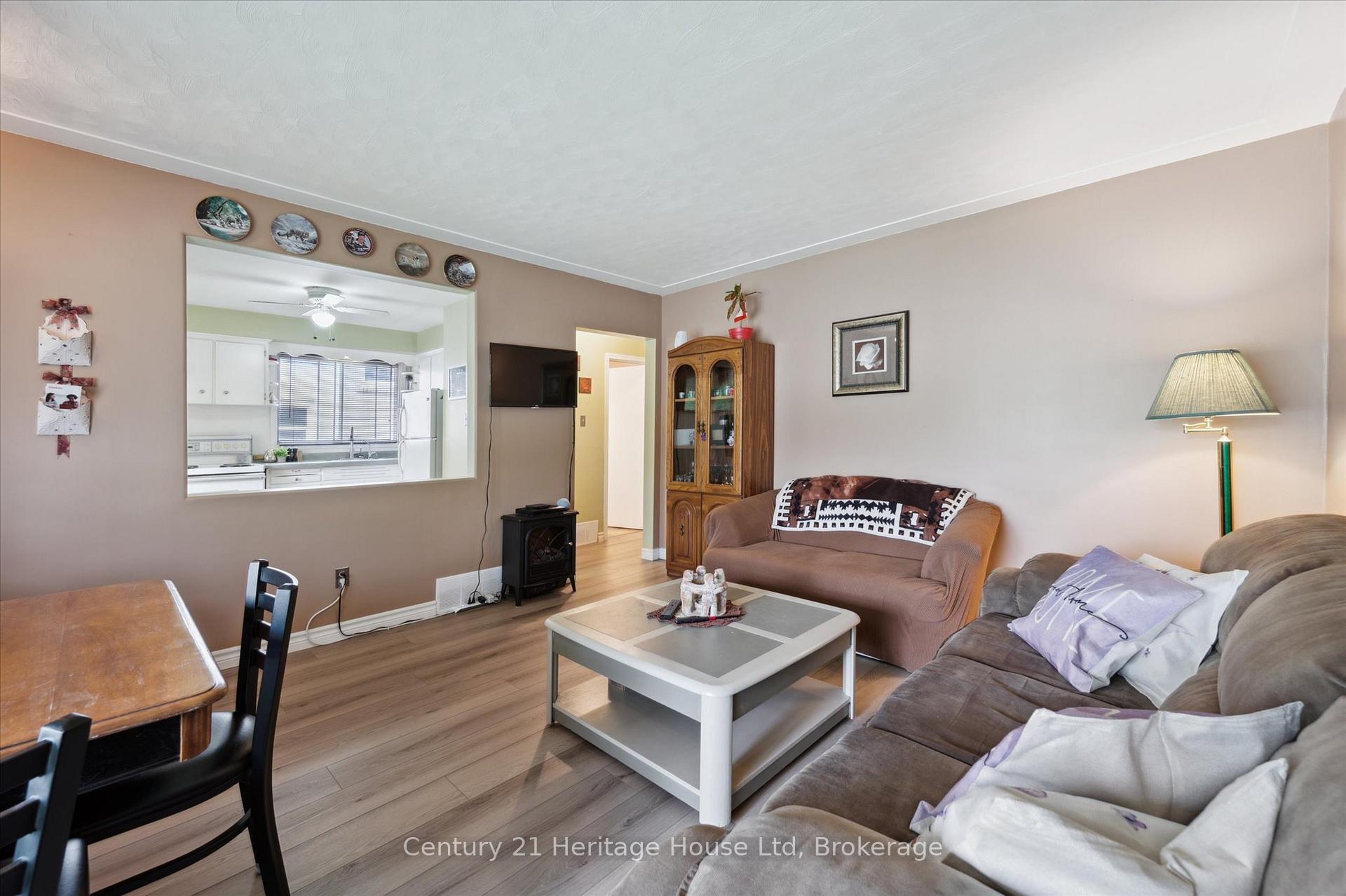 Photo 8 of 131 Waverley Drive, Guelph, Riverside Park — HOMEH
