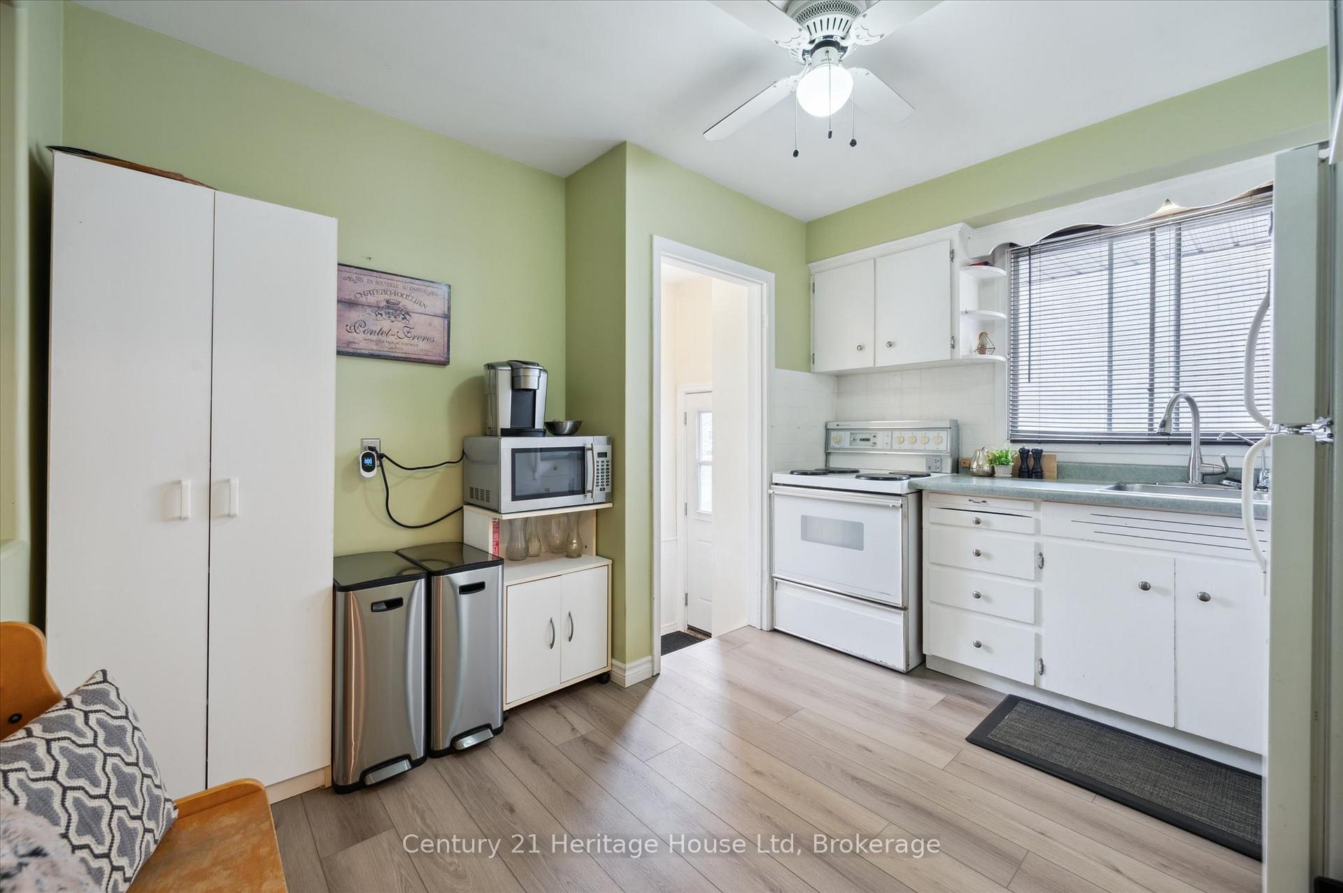 Photo 10 of 131 Waverley Drive, Guelph, Riverside Park — HOMEH