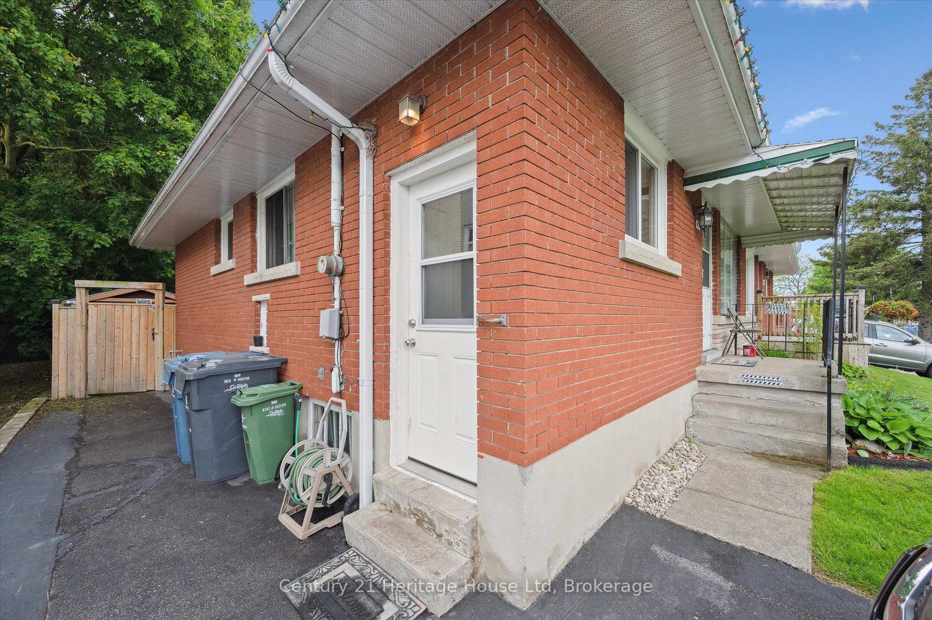 Photo 25 of 131 Waverley Drive, Guelph, Riverside Park — HOMEH