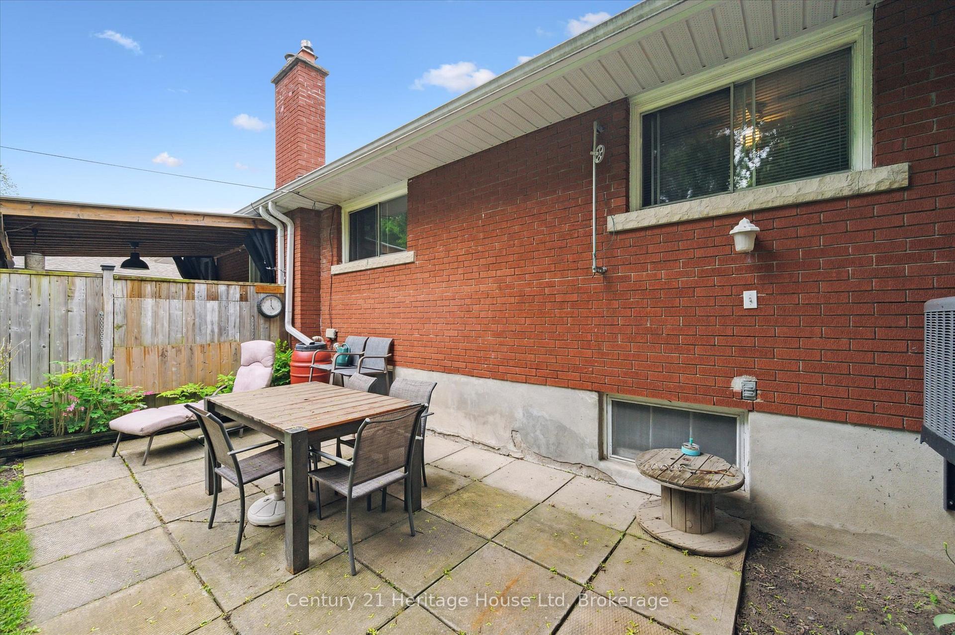 Photo 26 of 131 Waverley Drive, Guelph, Riverside Park — HOMEH