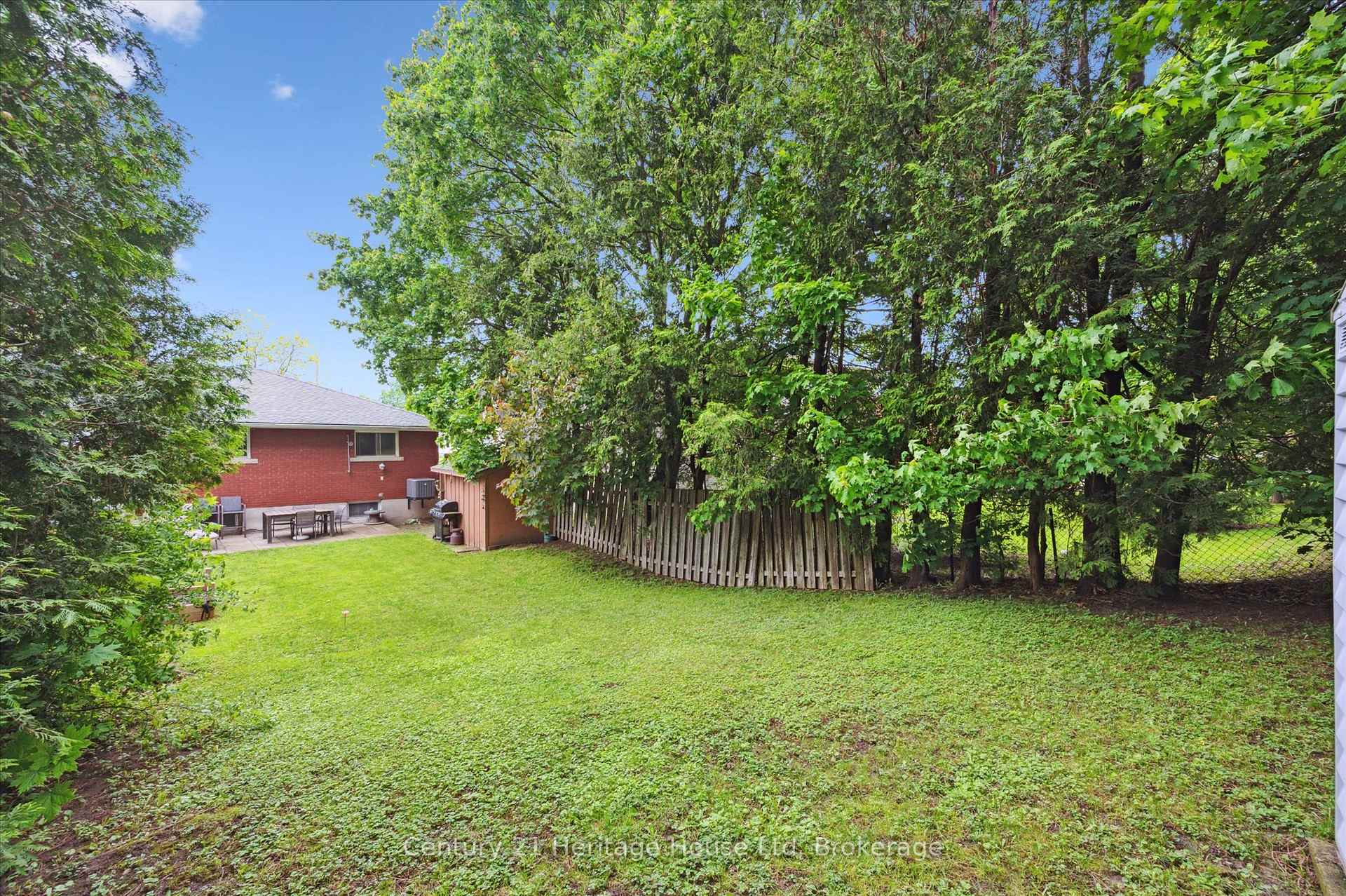 Photo 31 of 131 Waverley Drive, Guelph, Riverside Park — HOMEH