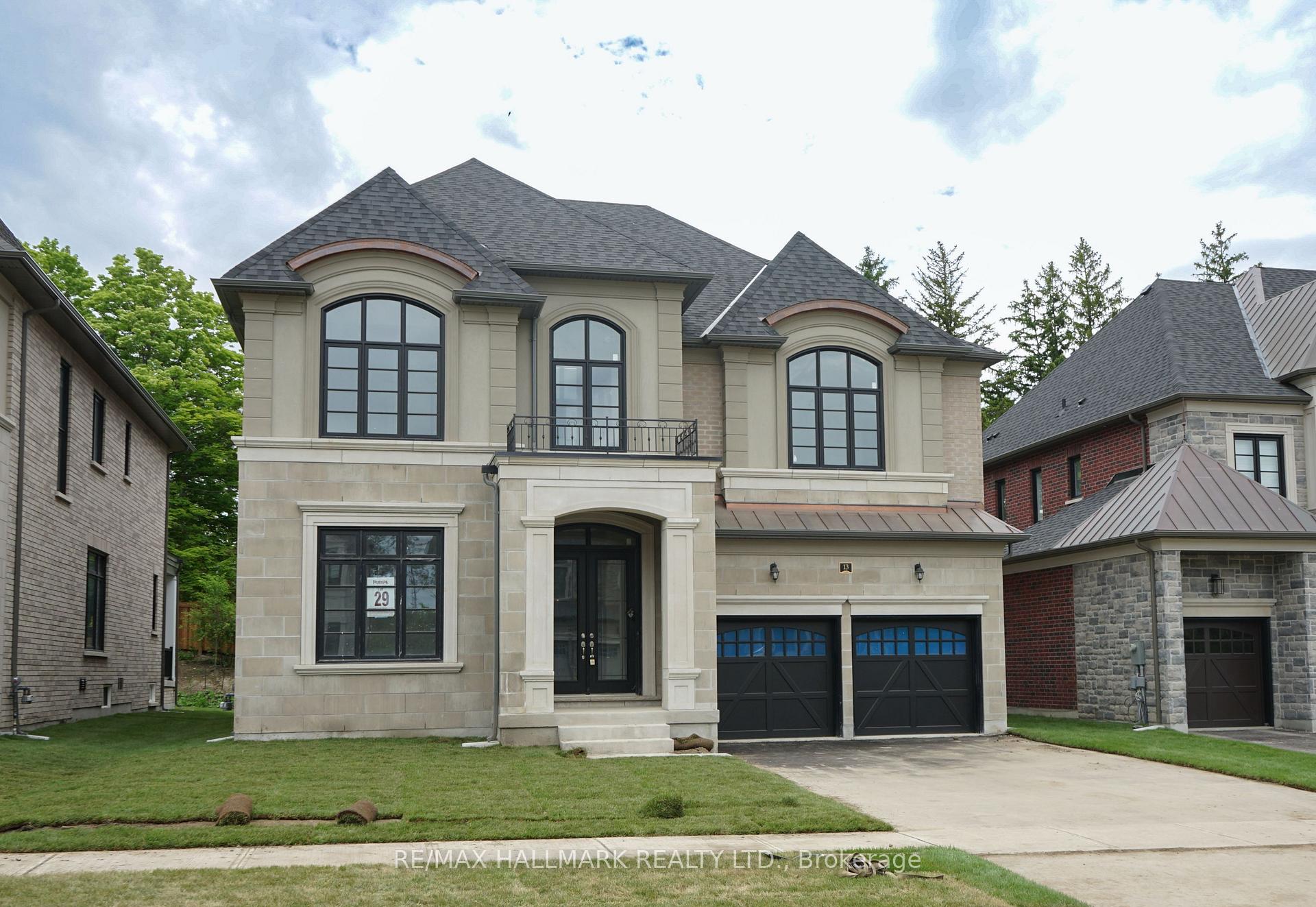 Front of 13 Calla Trail