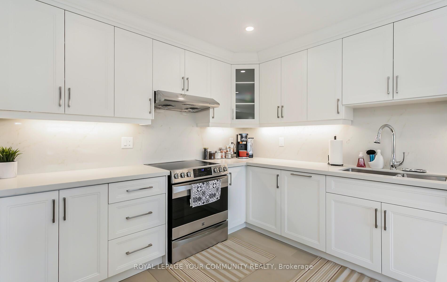 Photo 17 of 76 Beaverbrook Crescent, Vaughan, Rural Vaughan — HOMEH