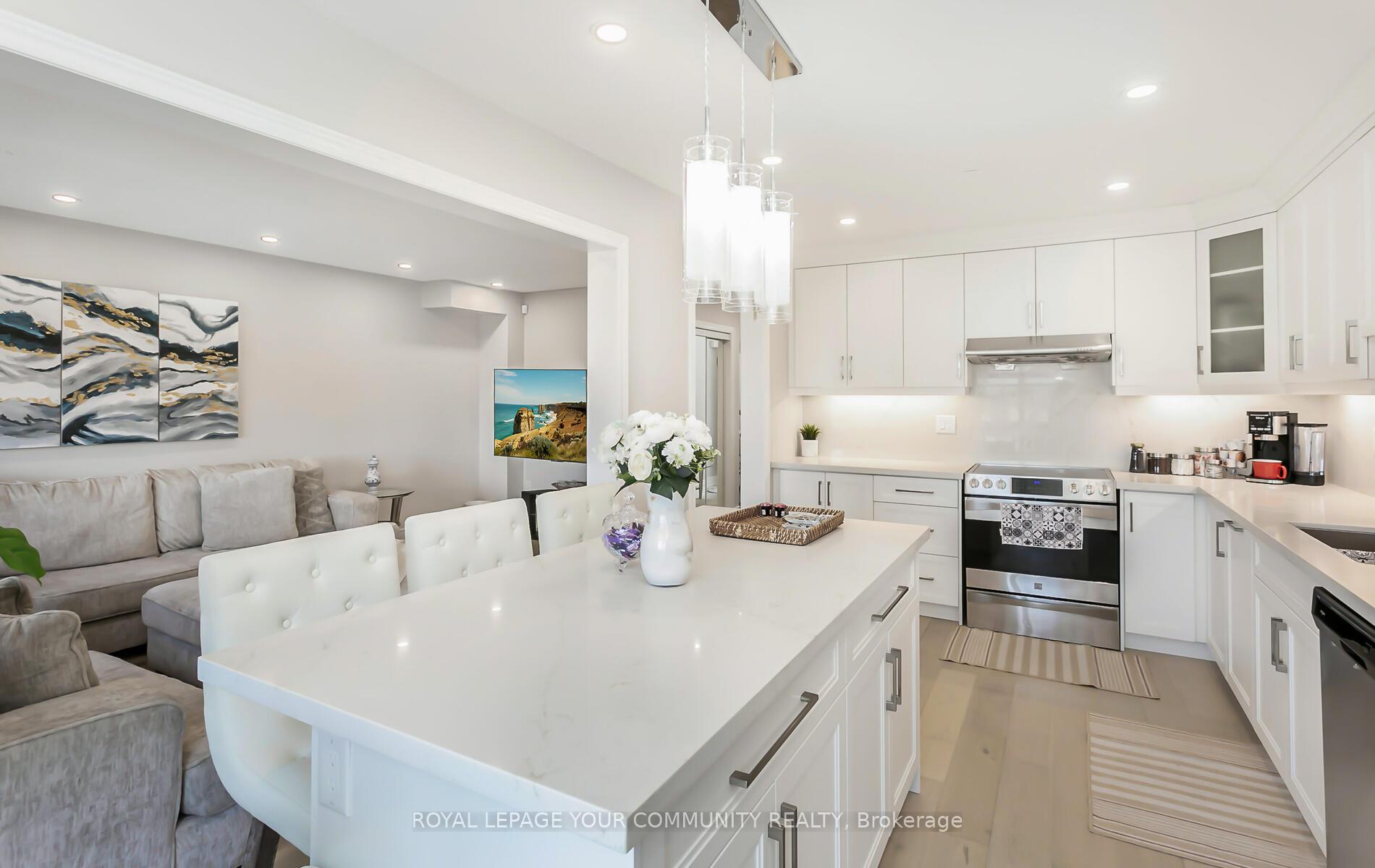 Photo 22 of 76 Beaverbrook Crescent, Vaughan, Rural Vaughan — HOMEH