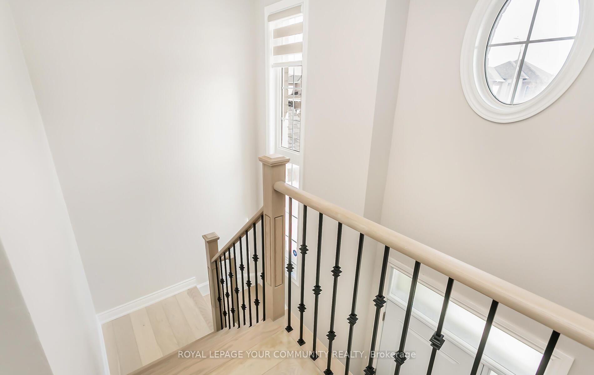 Photo 25 of 76 Beaverbrook Crescent, Vaughan, Rural Vaughan — HOMEH