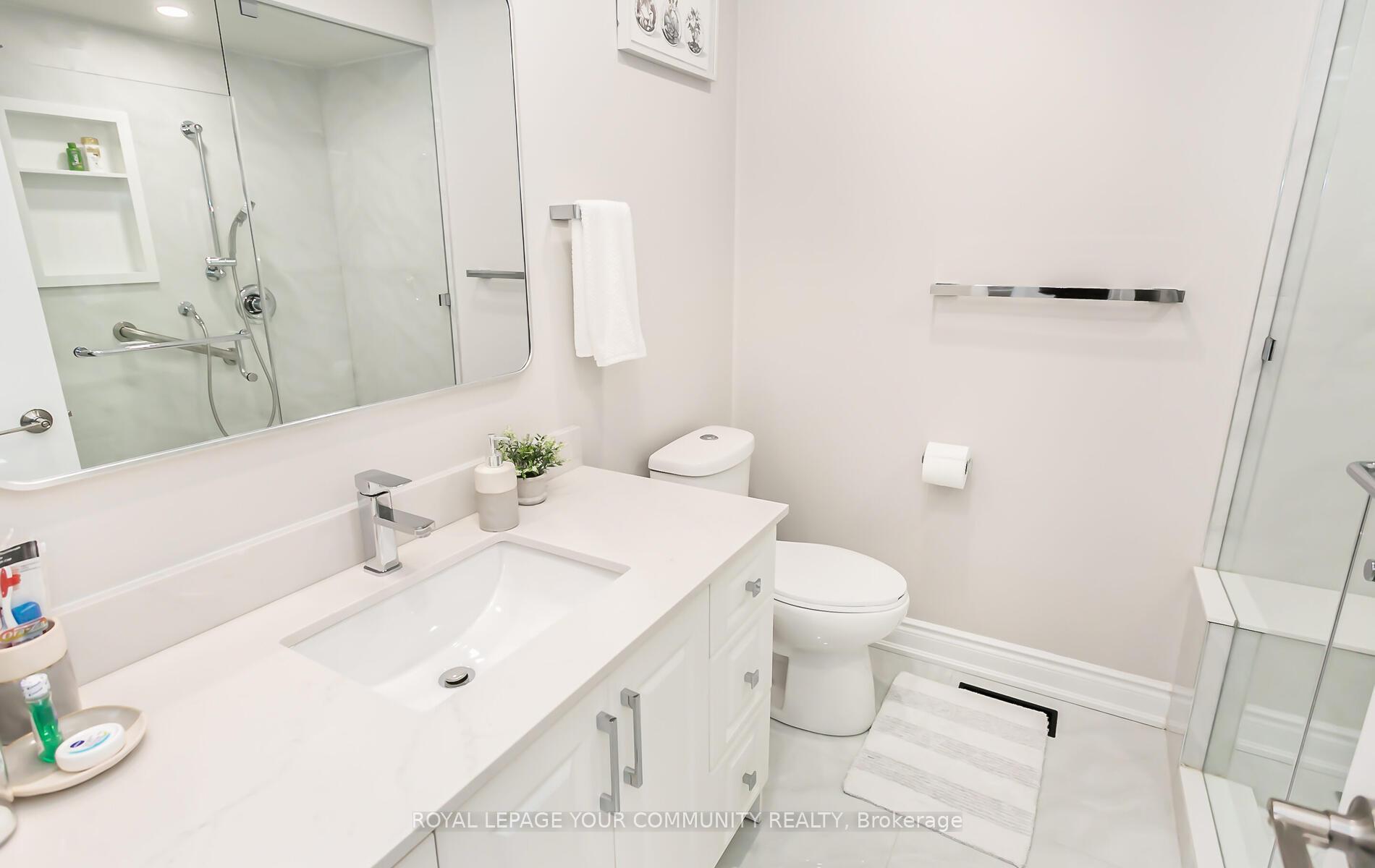 Photo 35 of 76 Beaverbrook Crescent, Vaughan, Rural Vaughan — HOMEH