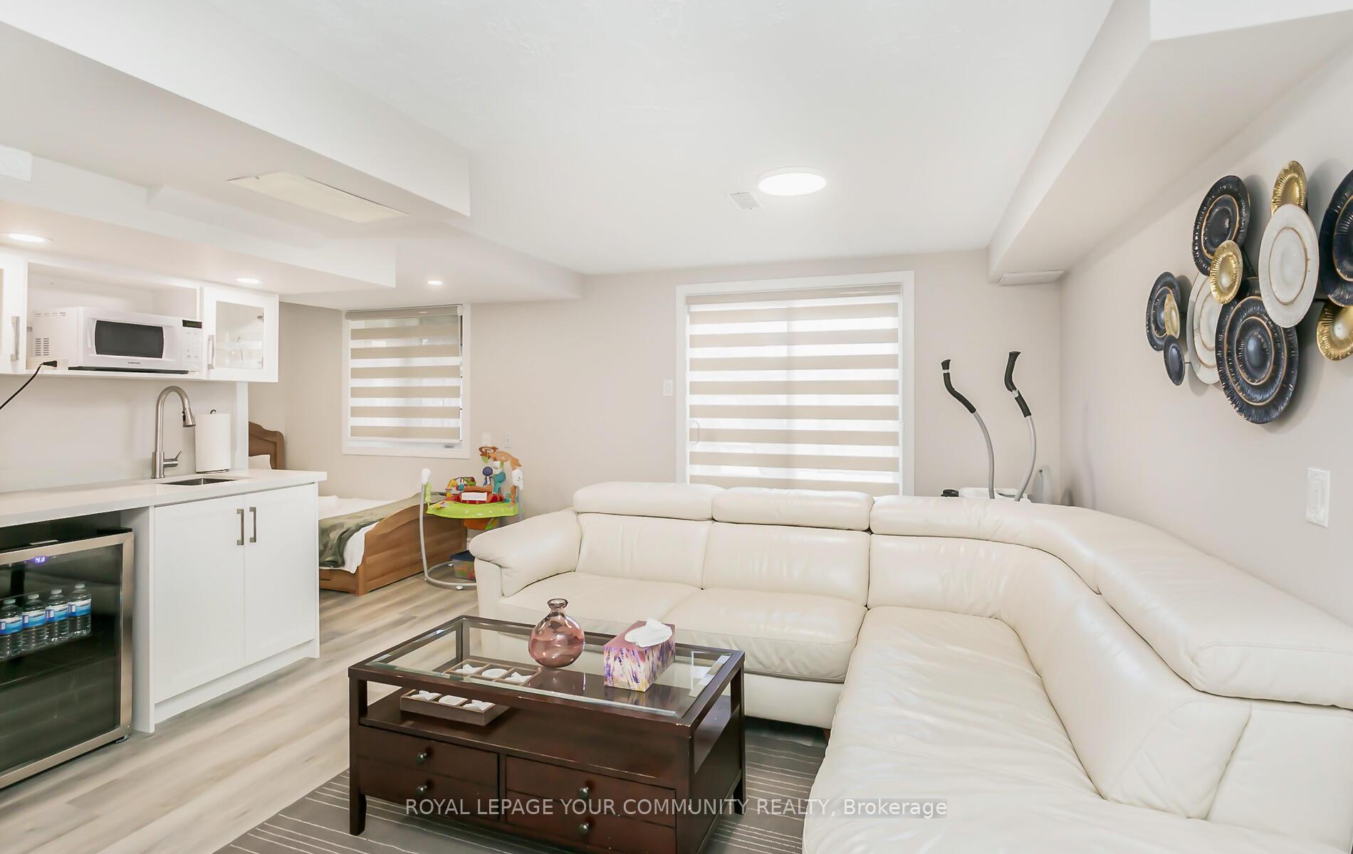 Photo 39 of 76 Beaverbrook Crescent, Vaughan, Rural Vaughan — HOMEH