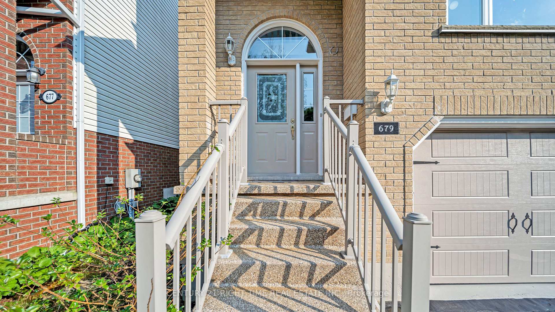 Photo 3 of 679 Keatswood Crescent, Waterloo — HOMEH