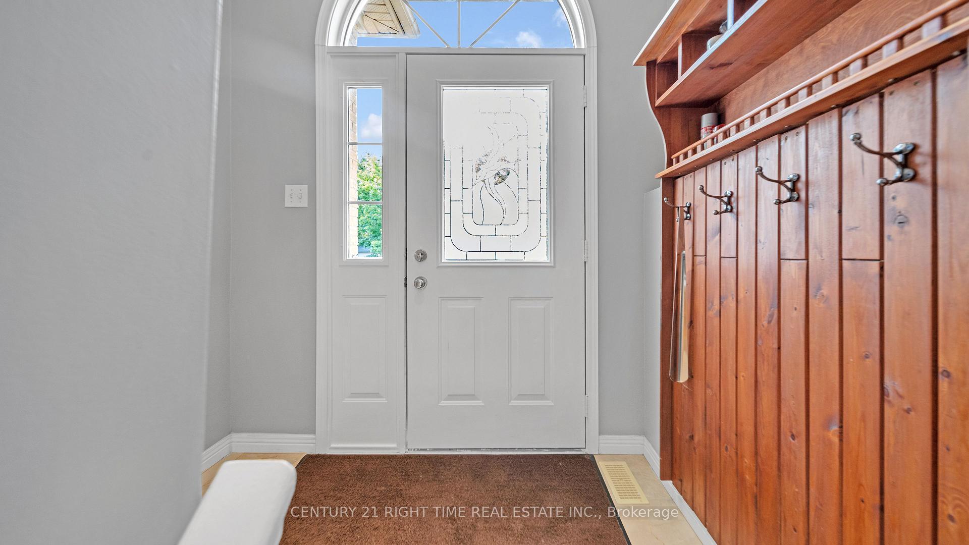 Photo 4 of 679 Keatswood Crescent, Waterloo — HOMEH
