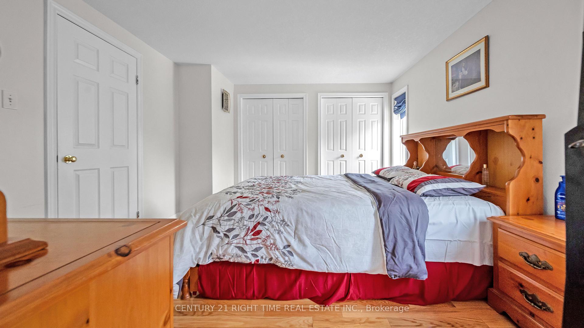 Photo 20 of 679 Keatswood Crescent, Waterloo — HOMEH