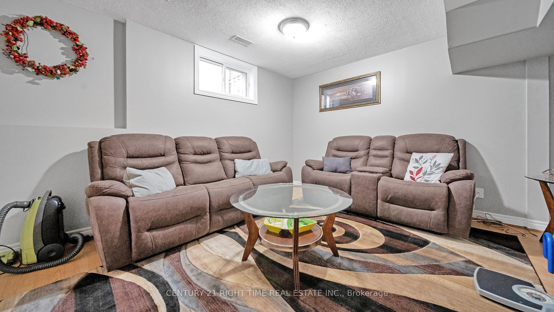 Photo 31 of 679 Keatswood Crescent, Waterloo — HOMEH