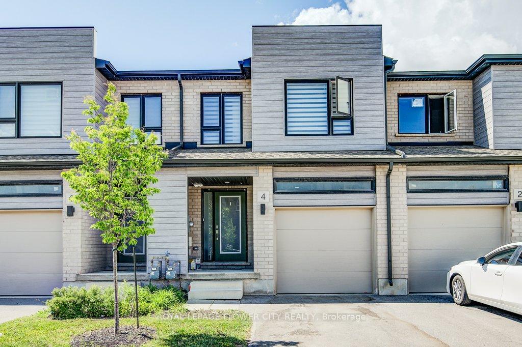 Photo 1 of 4 Pony Way, Kitchener — HOMEH