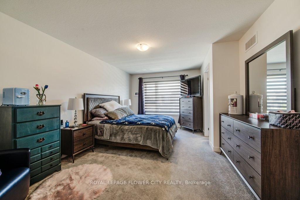 Photo 27 of 4 Pony Way, Kitchener — HOMEH