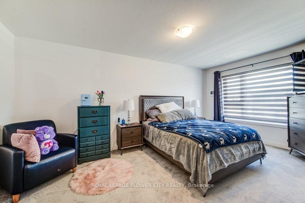 Photo 29 of 4 Pony Way, Kitchener — HOMEH