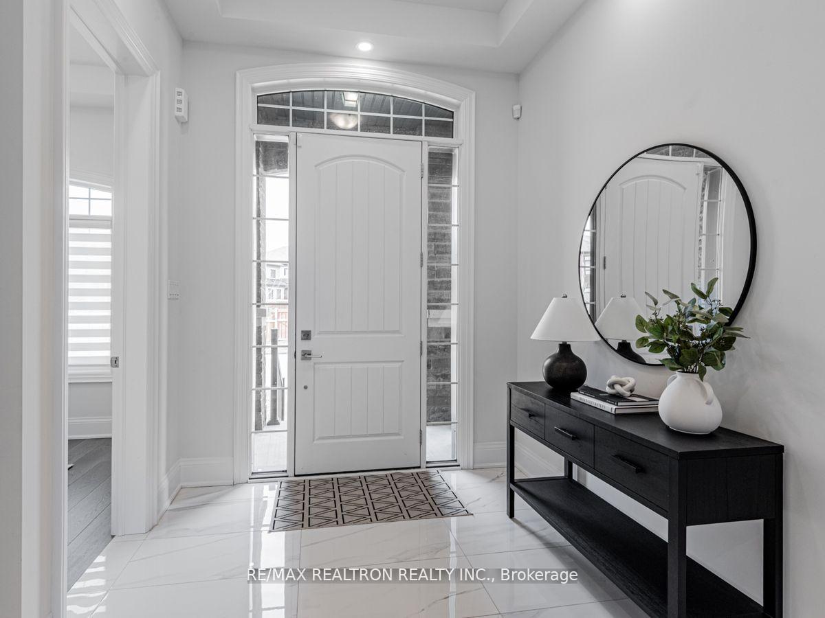 Photo 4 of 13 Winthrop Crescent, Vaughan, Vellore Village — HOMEH