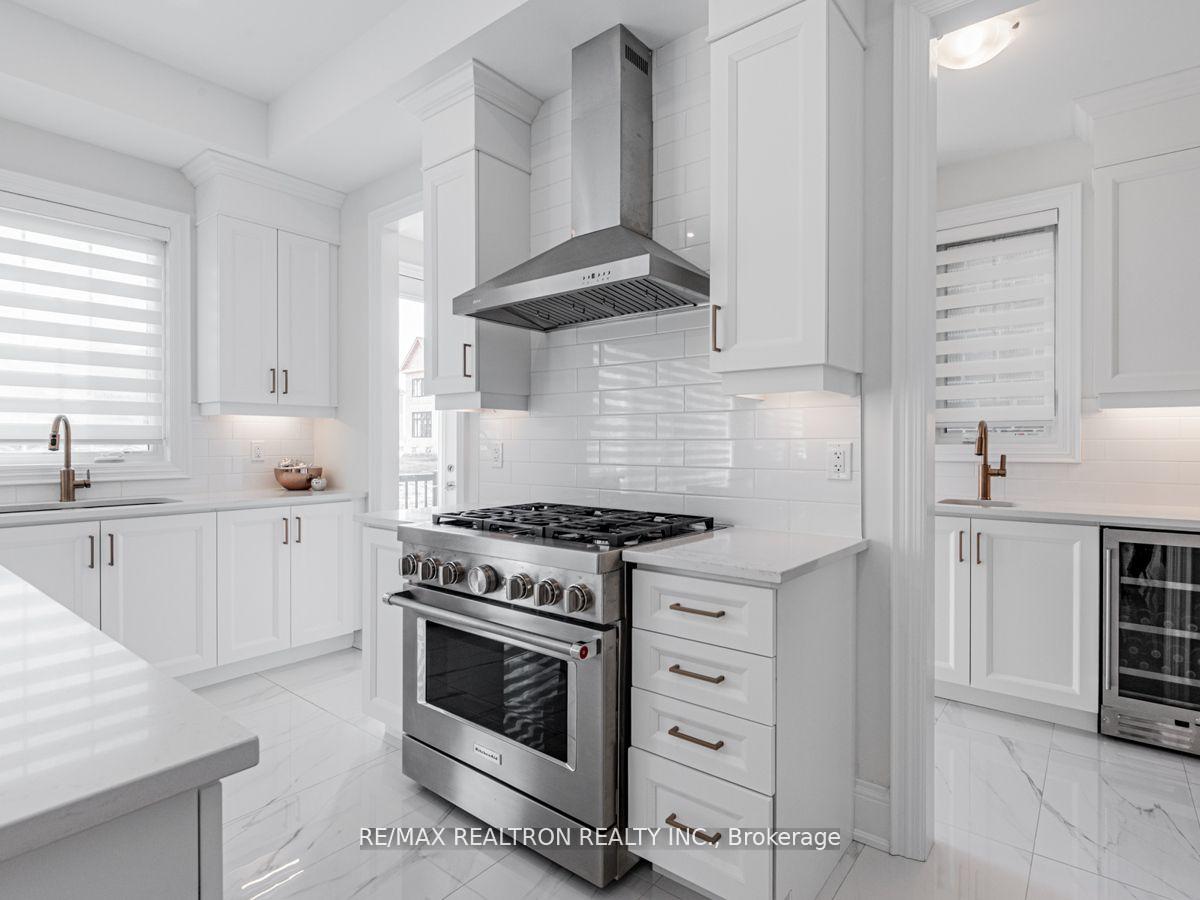 Photo 14 of 13 Winthrop Crescent, Vaughan, Vellore Village — HOMEH