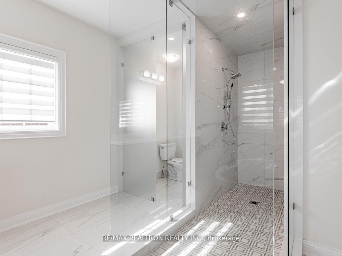 Photo 30 of 13 Winthrop Crescent, Vaughan, Vellore Village — HOMEH
