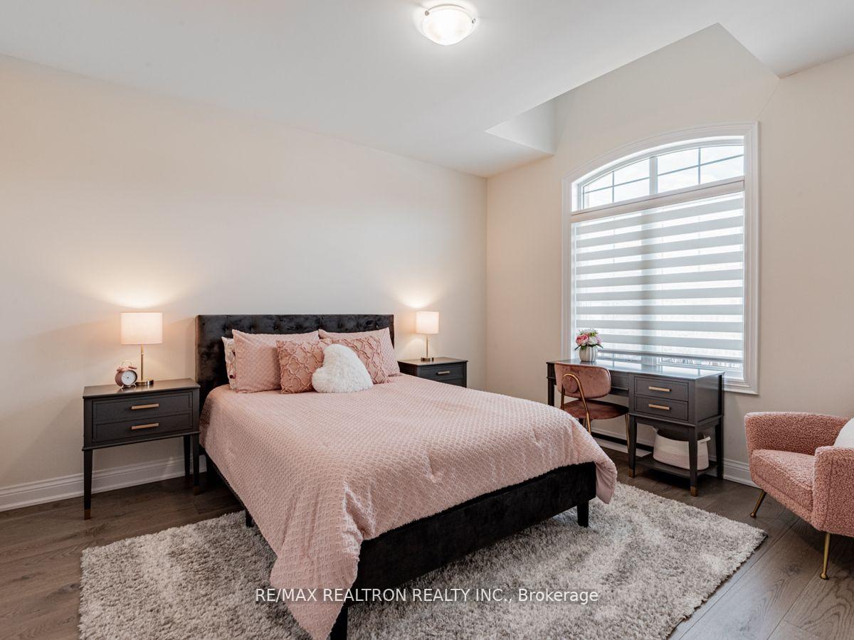 Photo 38 of 13 Winthrop Crescent, Vaughan, Vellore Village — HOMEH
