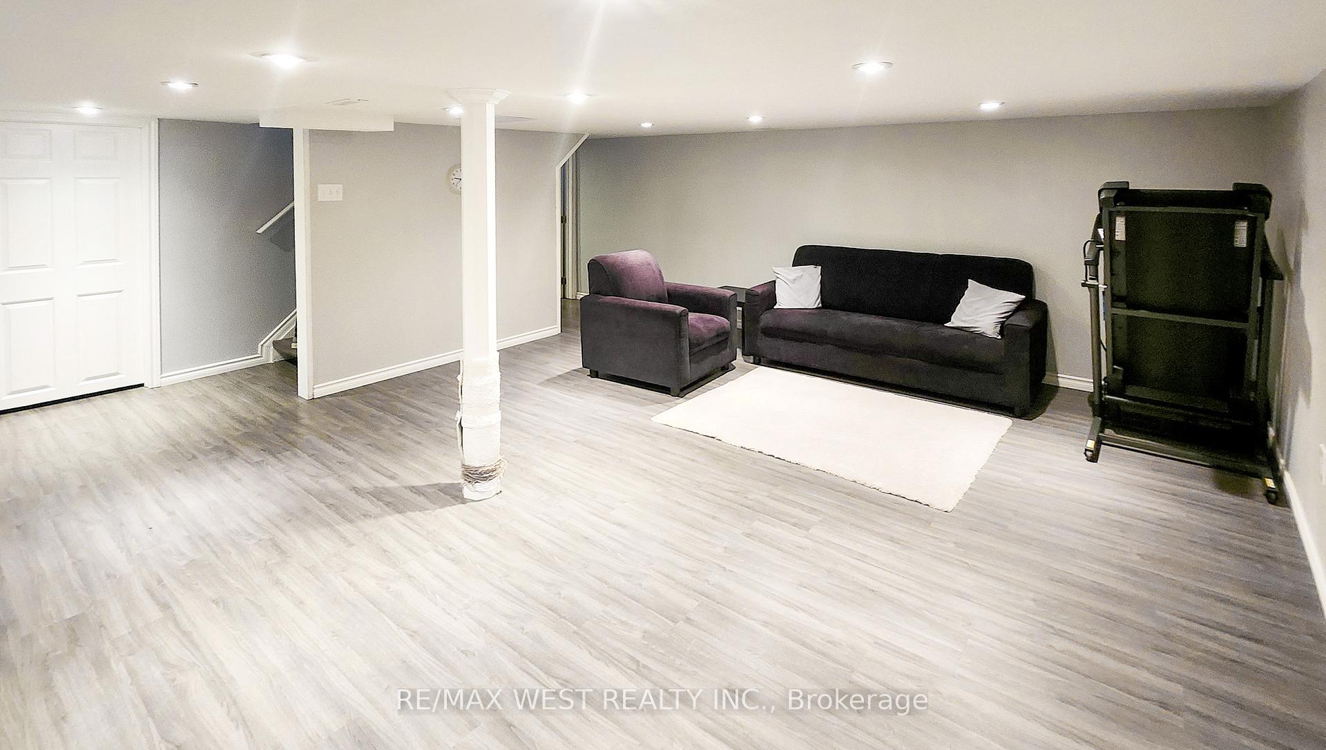 Photo 20 of 90 Strathcona Avenue, Brantford — HOMEH