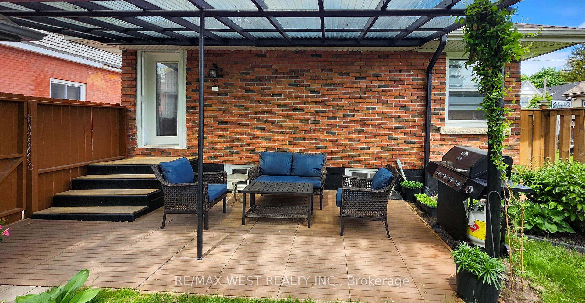 Photo 31 of 90 Strathcona Avenue, Brantford — HOMEH